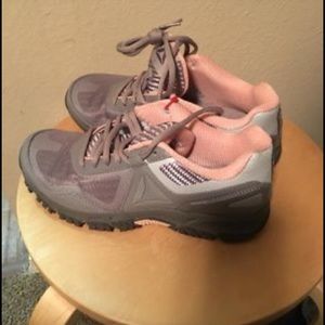 Brand new Reebok shoes. Pink and grey. Size 6